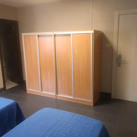 Vandrarhem Residencia Universitaria Jose Sardina